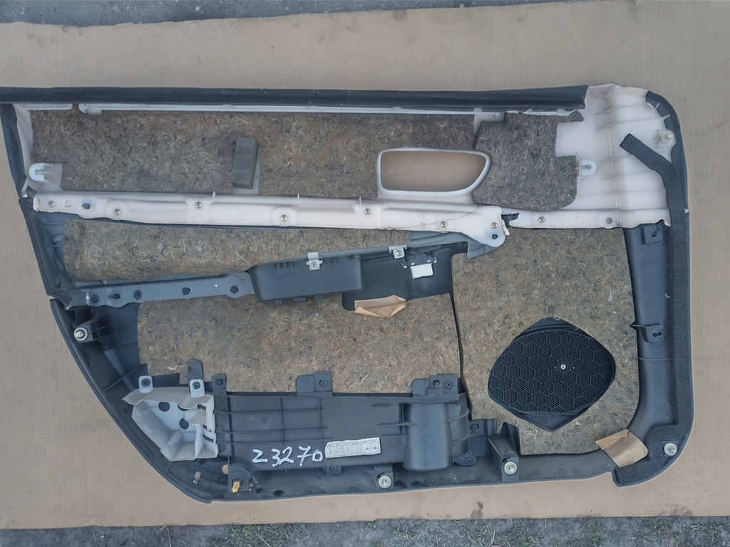 фото №5, Обшивка дверь правый перед mazda 6 gg bose