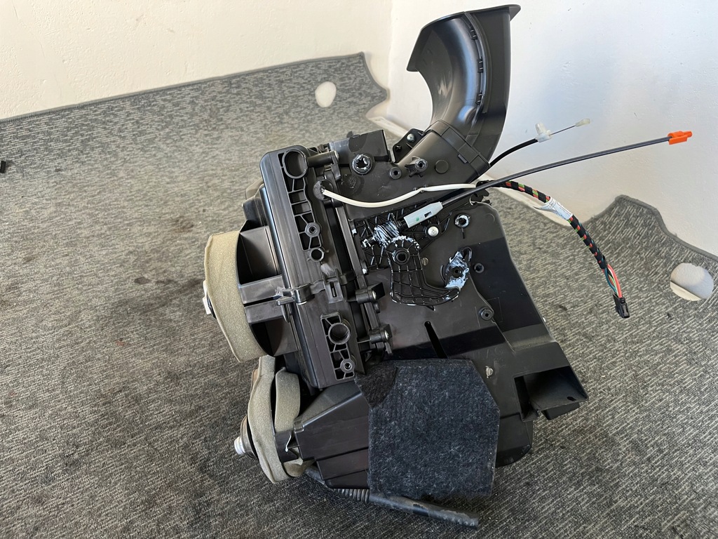 фото №14, Skoda citigo 1.0 mpi vw up seat mii обігрівач механічна коробка передач механічна оригінал eu