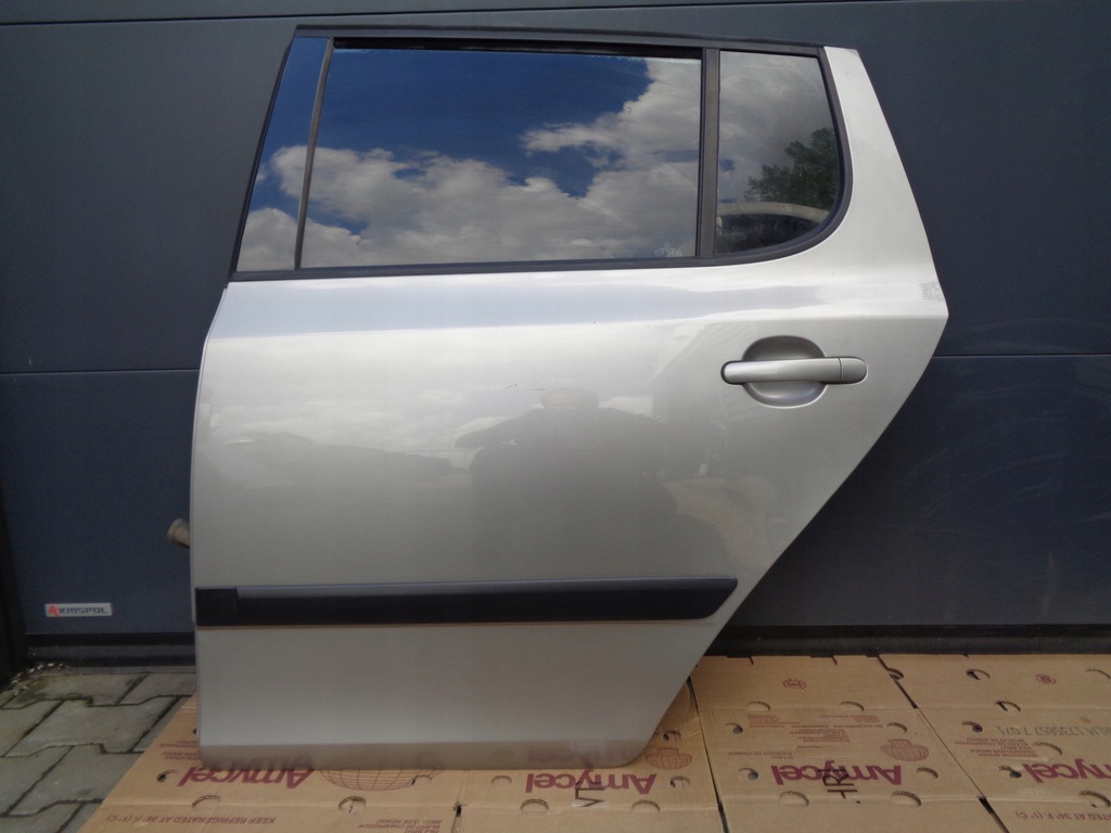 фото №1, Skoda fabia ii hb 5d 9202 дверь левая задние