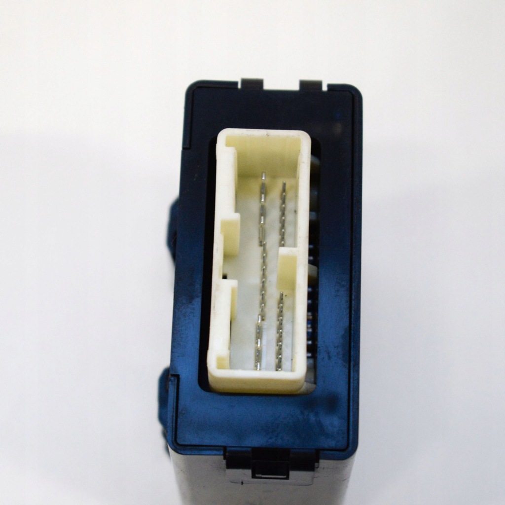 фото №6, Toyota prius xw30 2013 модуль / блок керування люк