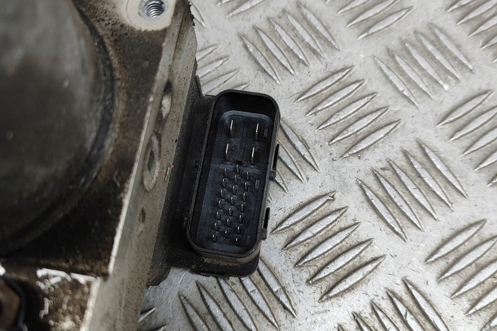 фото №6, Насос abs mitsubishi galant ea1 mr510739 2.5 бензин 151kw 2001 24645542