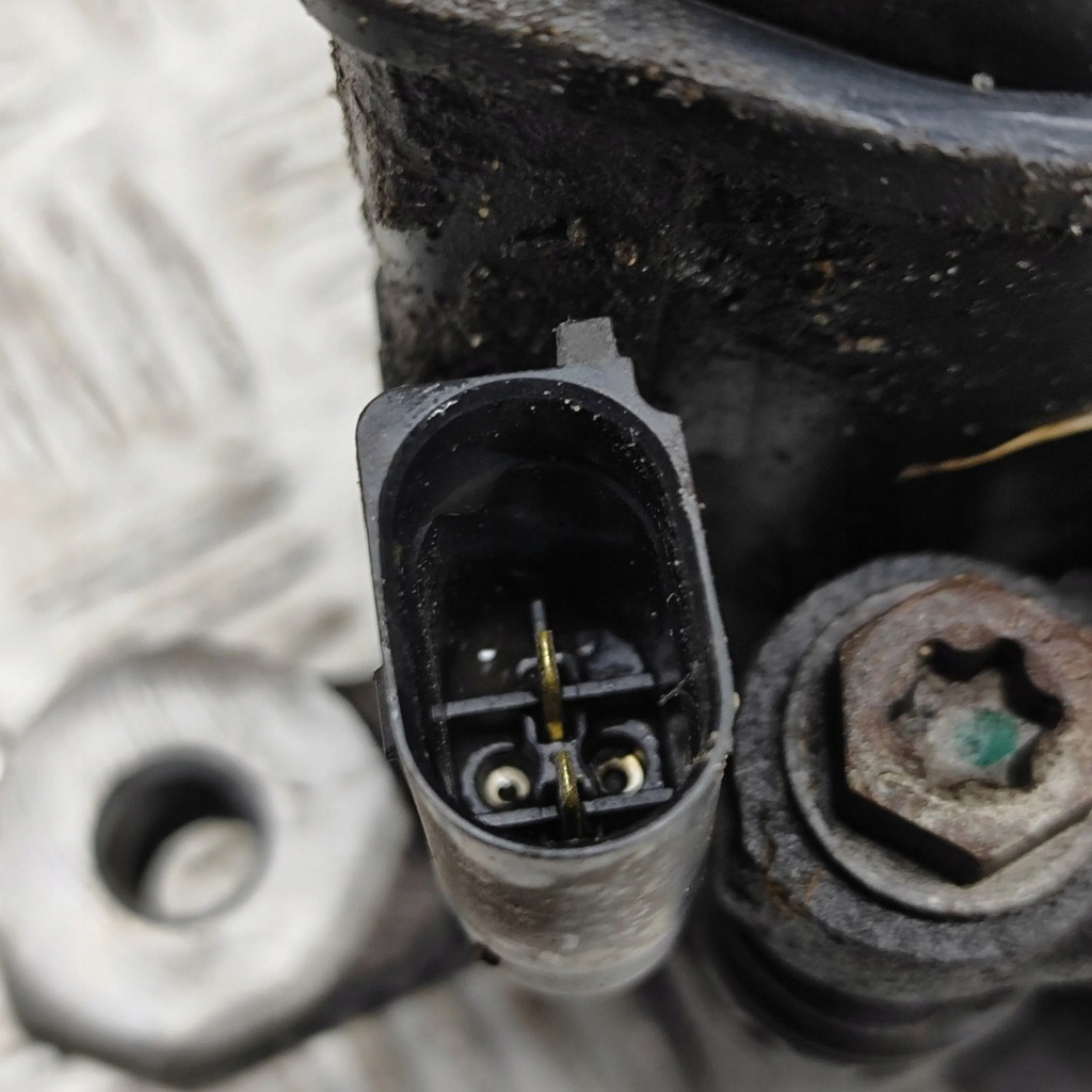 фото №7, Nissan leaf ii ze1 2019 левая сторона задний суппорт тормозной