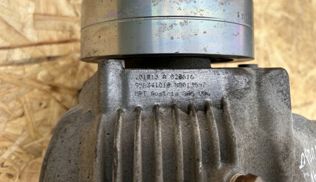 фото №16, Розподільник редуктор коробки porsche macan turbo 95b 95b341010 95b927755b