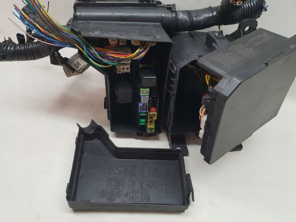 фото №10, Nissan qashqai i корпус запобіжників модуль bsi