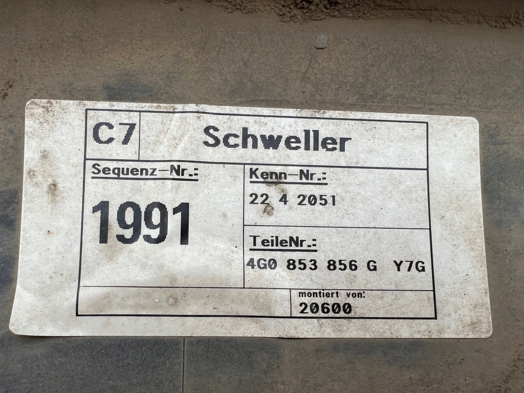 Audi a6 c7 ly7g накладка накладка поріг права поріг правий 4g0853856g Київ