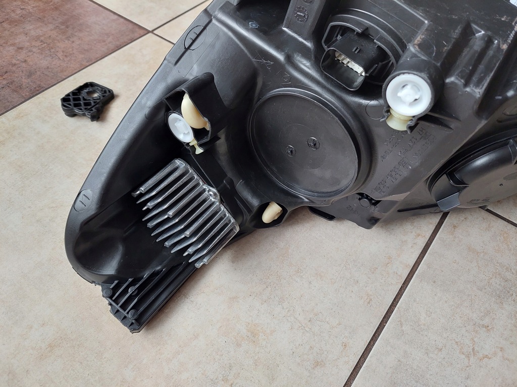 фото №7, Лампа правая - led - ford focus mk4 - mk 4