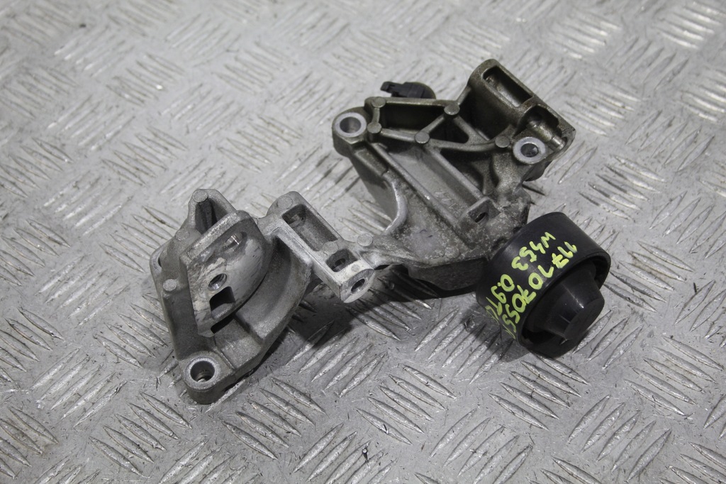 фото №1, Кронштейн кронштейн ролик двигателя smart fortwo w453 117107055r 0,9 tce