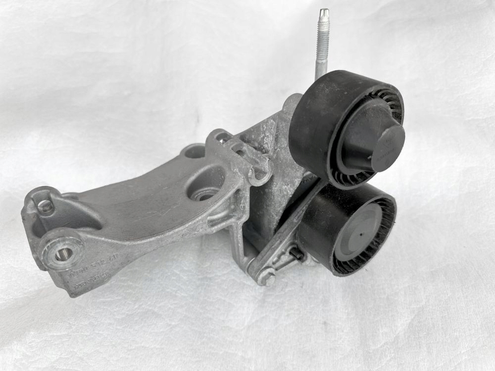 фото №4, Кронштейн натяжитель 117105124r 1,6dci renault nissan оригинал