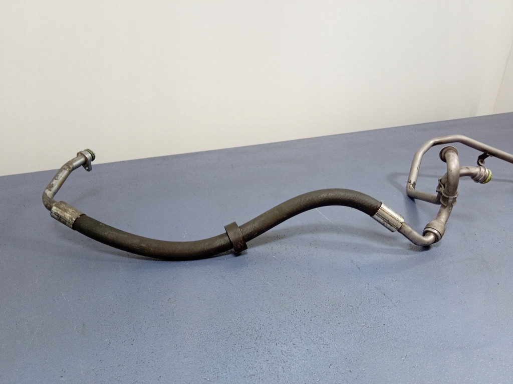 Mercedes cl w216 s klasa w221 63 amg 6.2 v8 шланг масляний a1561804320 Недорого