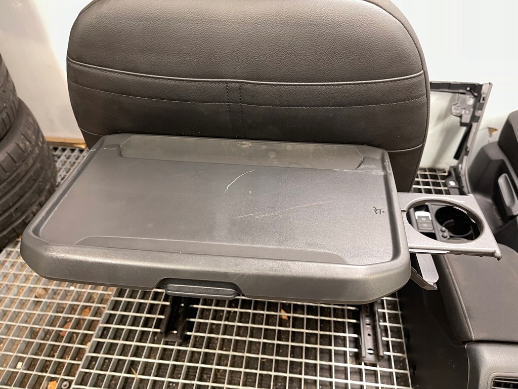 фото №11, Vw touran iii 5ta 5t сидіння обшивки сидіння stoliki обшивки europa kpl