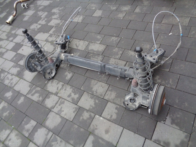 фото №5, Підвіска задня балка oś гальмівні барабани peugeot 208 i 2012 rok