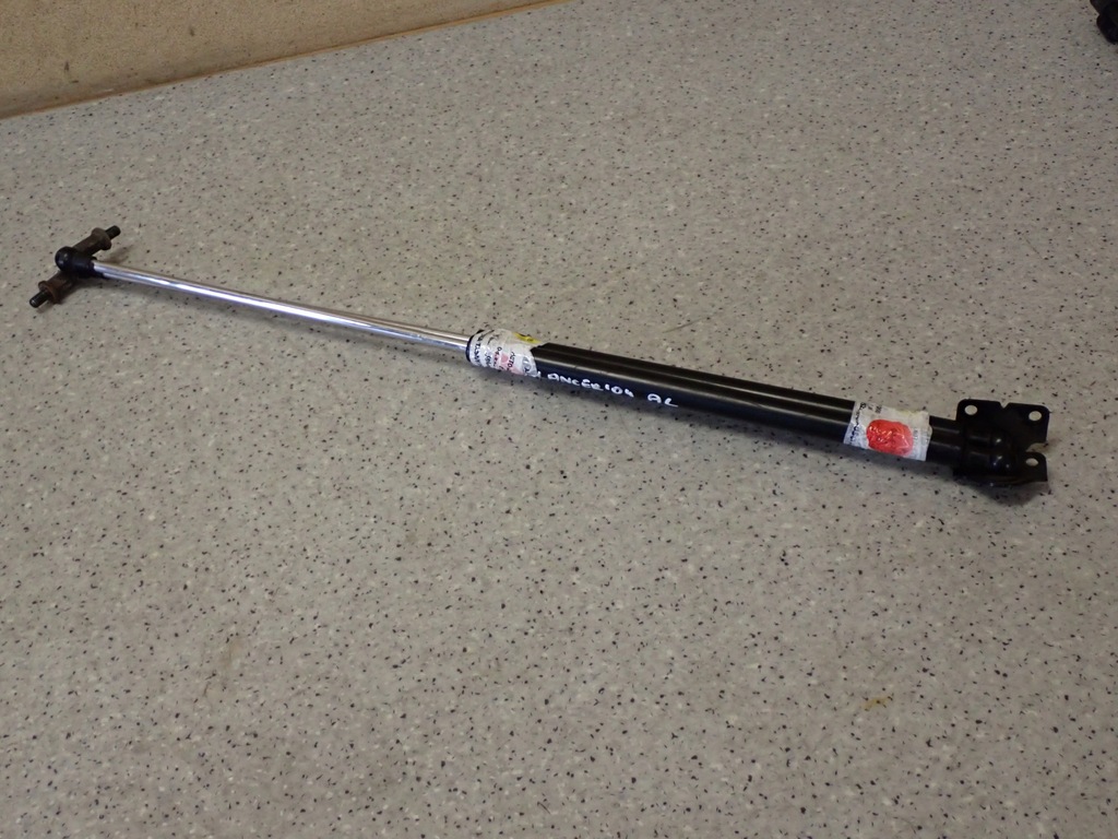 фото №4, Mitsubishi lancer vii амортизаторы крышки багажника