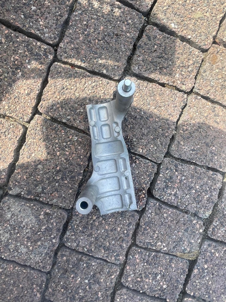 фото №1, Кронштейн __ honda civic x 1,5 vtec turbo____17-23r