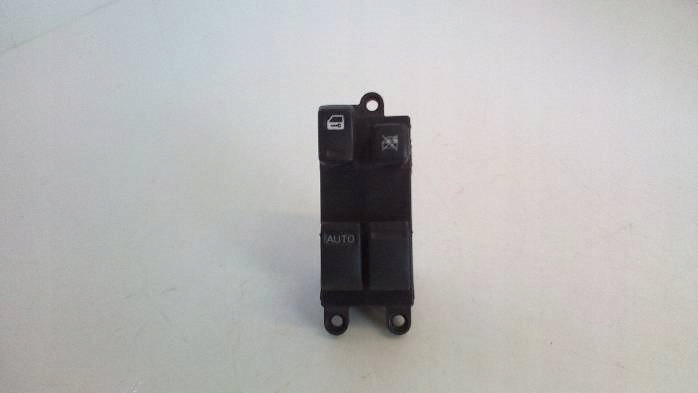фото №1, Панель переключатель стекло lp nissan almera n16 2002r.