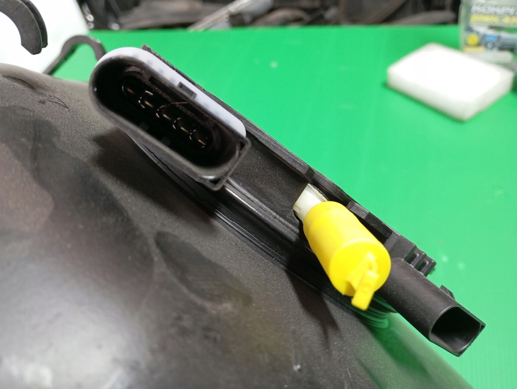 Бак adblue mercedes sprinter crafter w906 15431802 / a9064700000 полный с Разборки