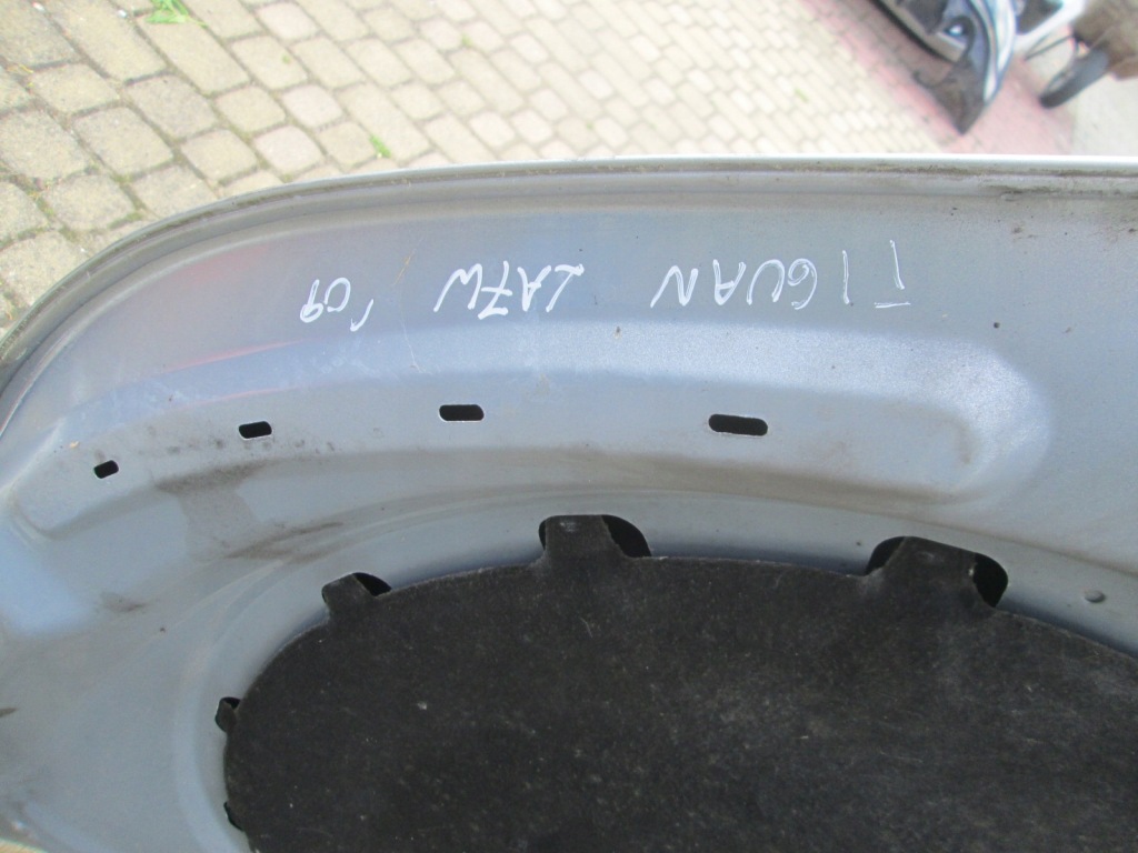 Капот крышка двигателя vw tiguan i 2007-11 la7w Доставка