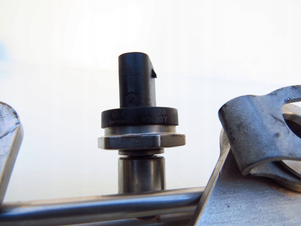 Молдинг упорскування пального датчик a2780703495 mercedes w218 w212 4.7 v8 Доставка