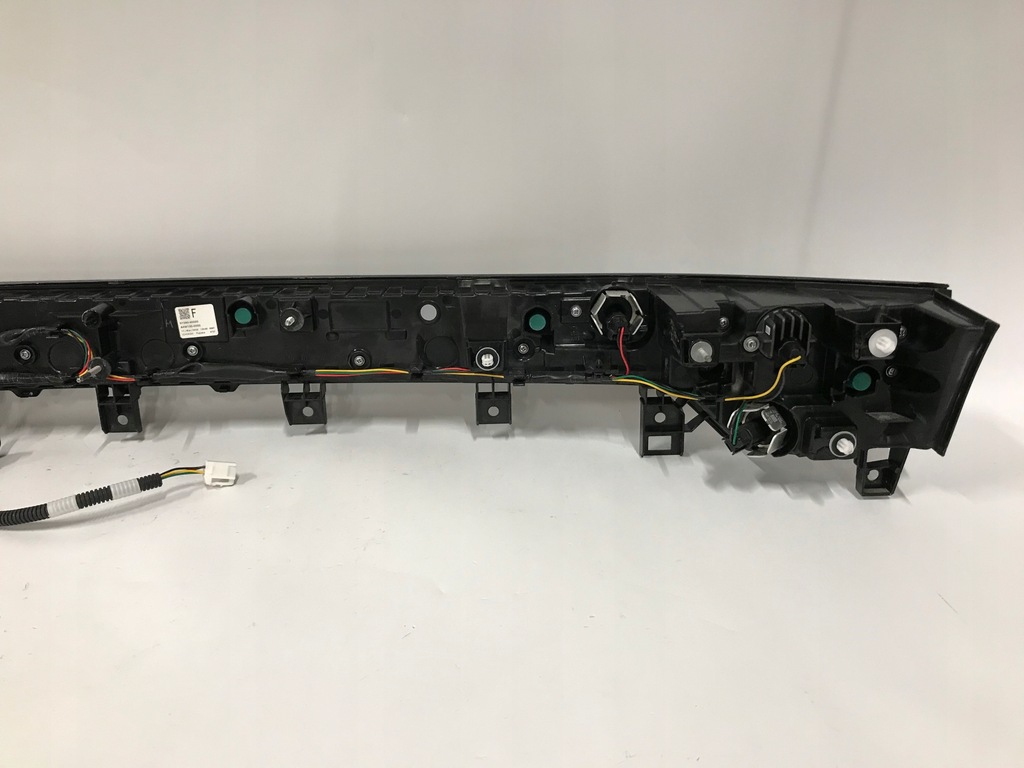 фото №5, Lexus rz 23- лампа задня накладка led europa