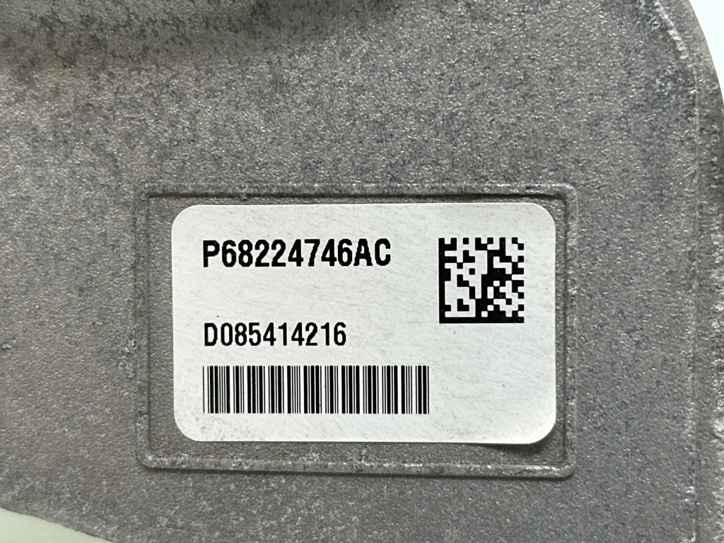 Chrysler pacifica 2017 правий сторона кронштейн / кронштейн двигуна Зі Шроту