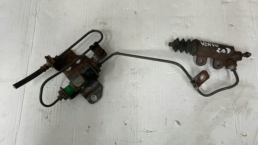 фото №1, Toyota verso 2.0 d4d 09-13 помпа зчеплення