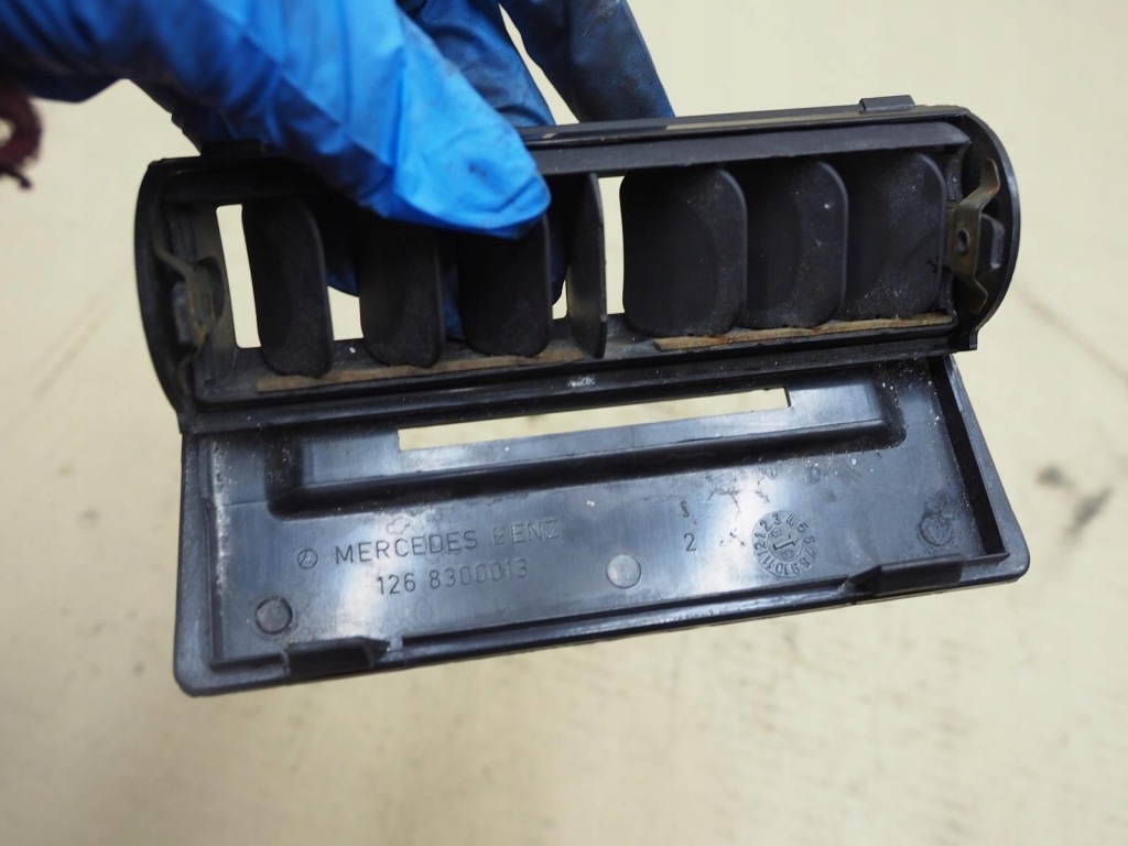 фото №15, Mercedes w126 решётка обдув 1268300013