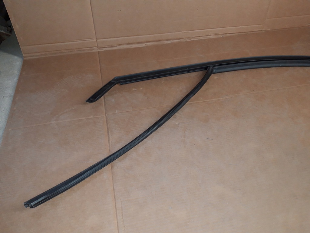 фото №8, Citroen c3 iii 9813201980 рамка прокладка двері лівий перед