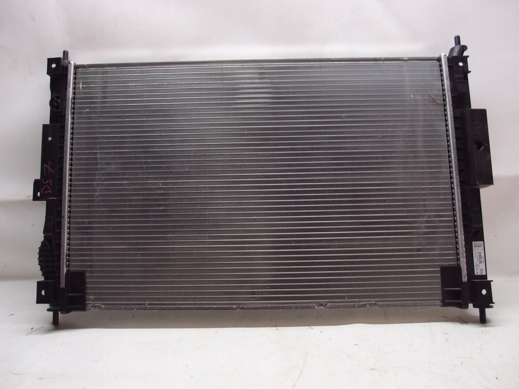 фото №1, Радиатор wody 9809141780 citroen ds7