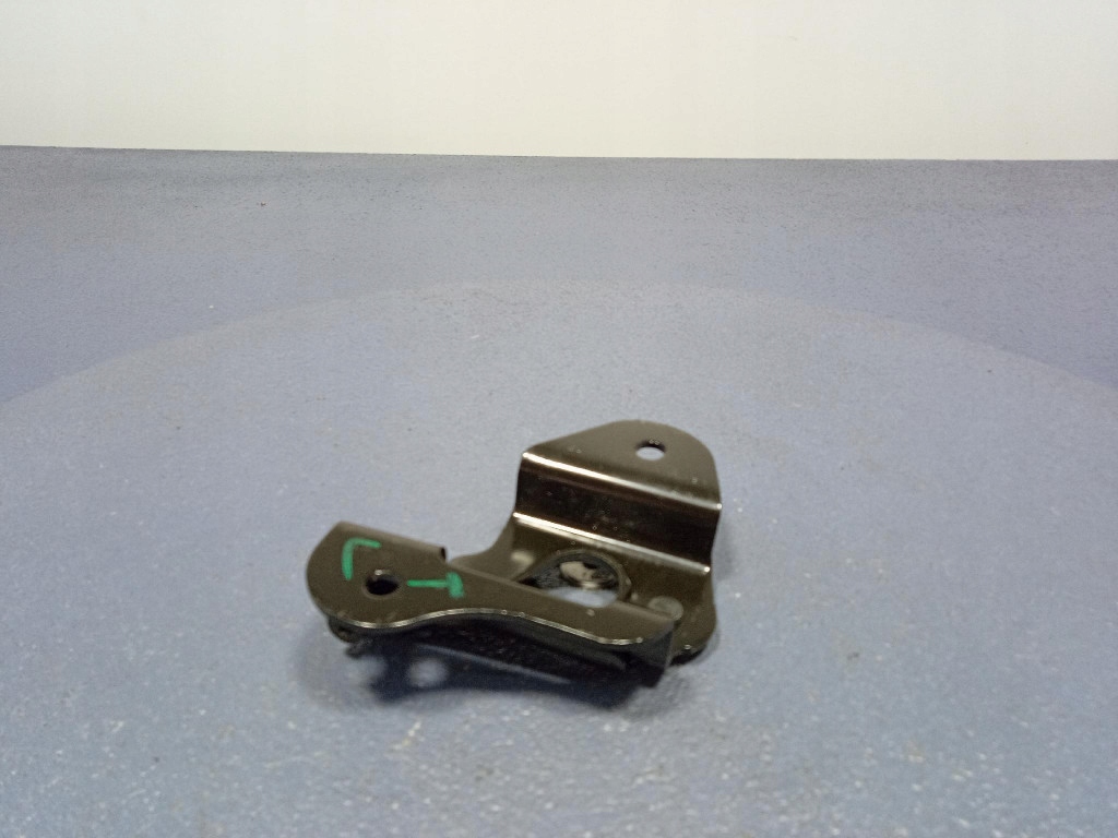 фото №1, Porsche panamera ii 971 кронштейн спинка сиденье задняя левый 971886173