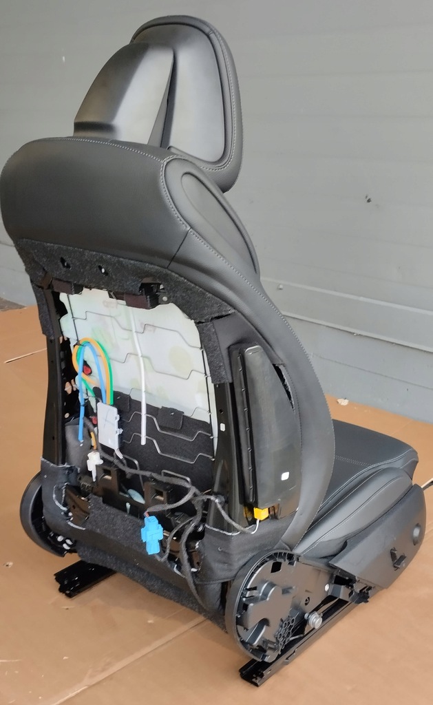 фото №6, Сиденье пассажира правый перед mercedes c klasa w206 кожа