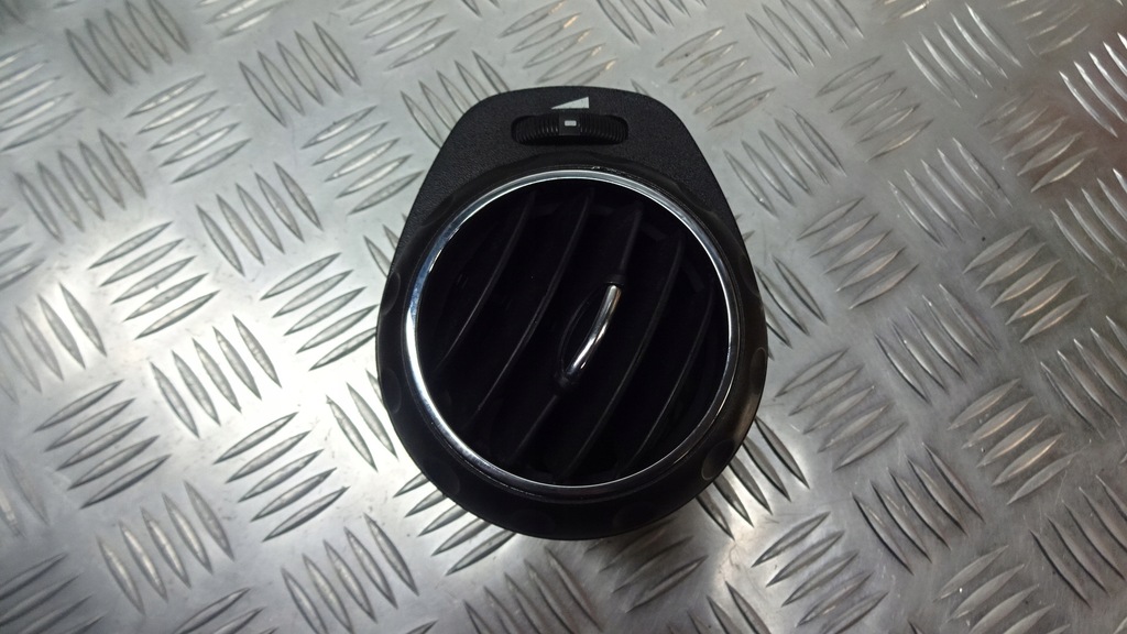 фото №1, Решётка правая обдув alfa romeo gt 606833250