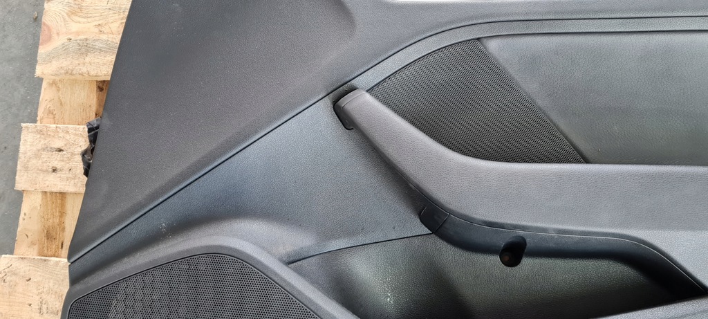 фото №6, S3 8v sedan a3 обшивка двері правий перед шкіра 8v5867106