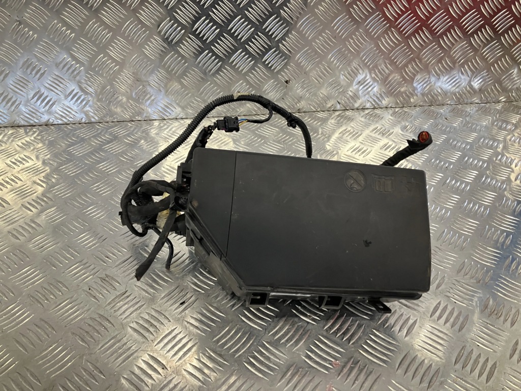 фото №1, Коробка запобіжників volvo xc40 1.5 t 31473880