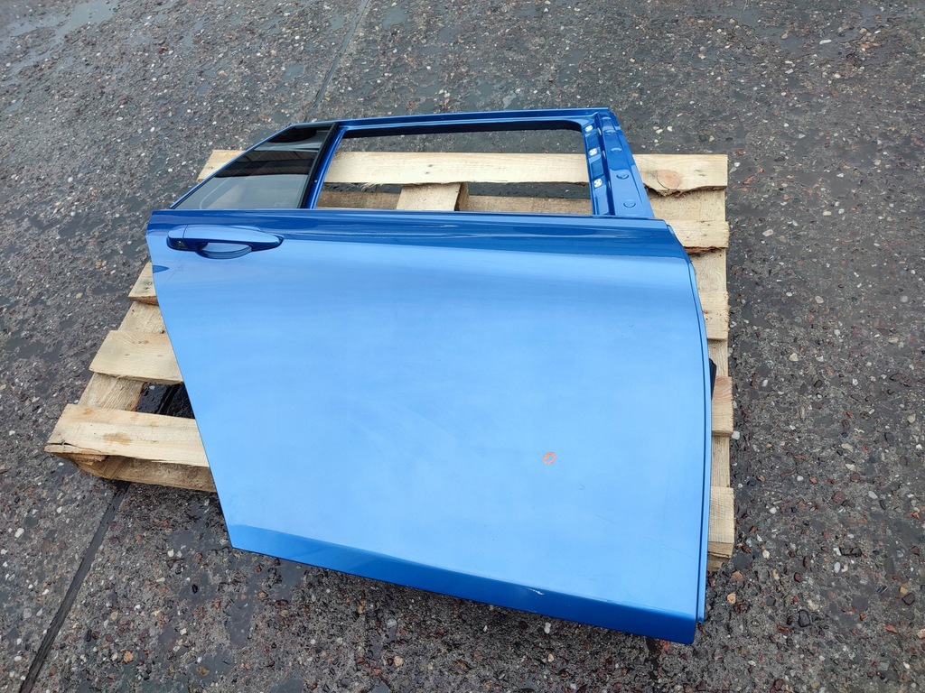 фото №1, Bmw f31 правое задние дверь b45