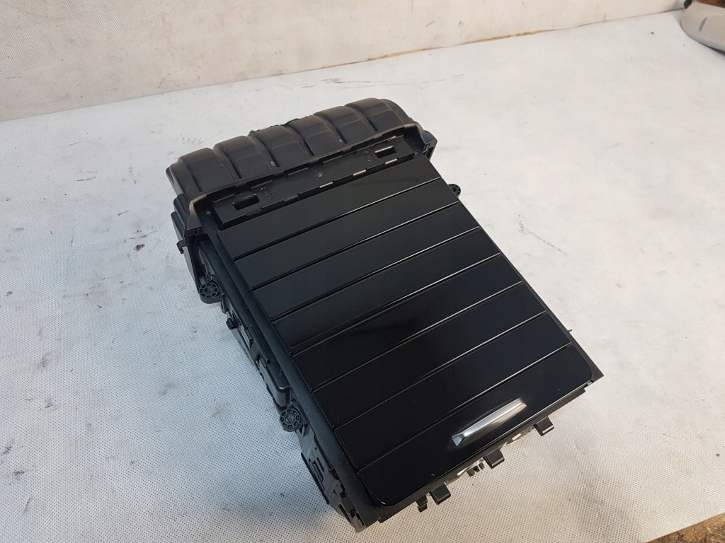 фото №5, Бардачок mecedes eqa gla w177 w118 зарядное устройство индукционная a1776806001