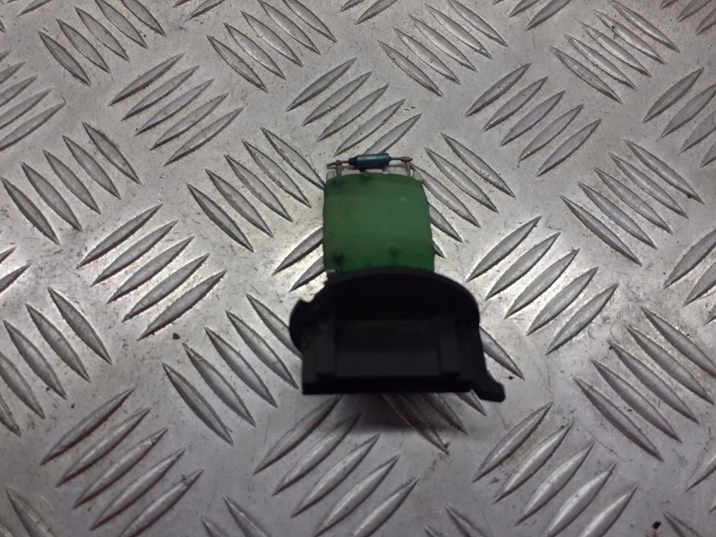 фото №1, Резистор резистор вентилятор mitsubishi colt vi