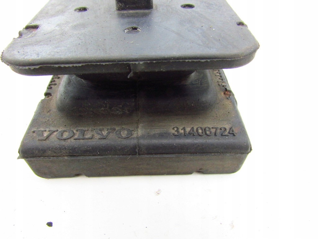фото №7, Volvo v90 s90 отбойник кронштейн рессора правый задняя 31429500 31406724