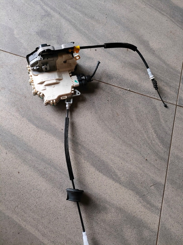 фото №1, Audi a4 b8 sedan замок двері лівий задня