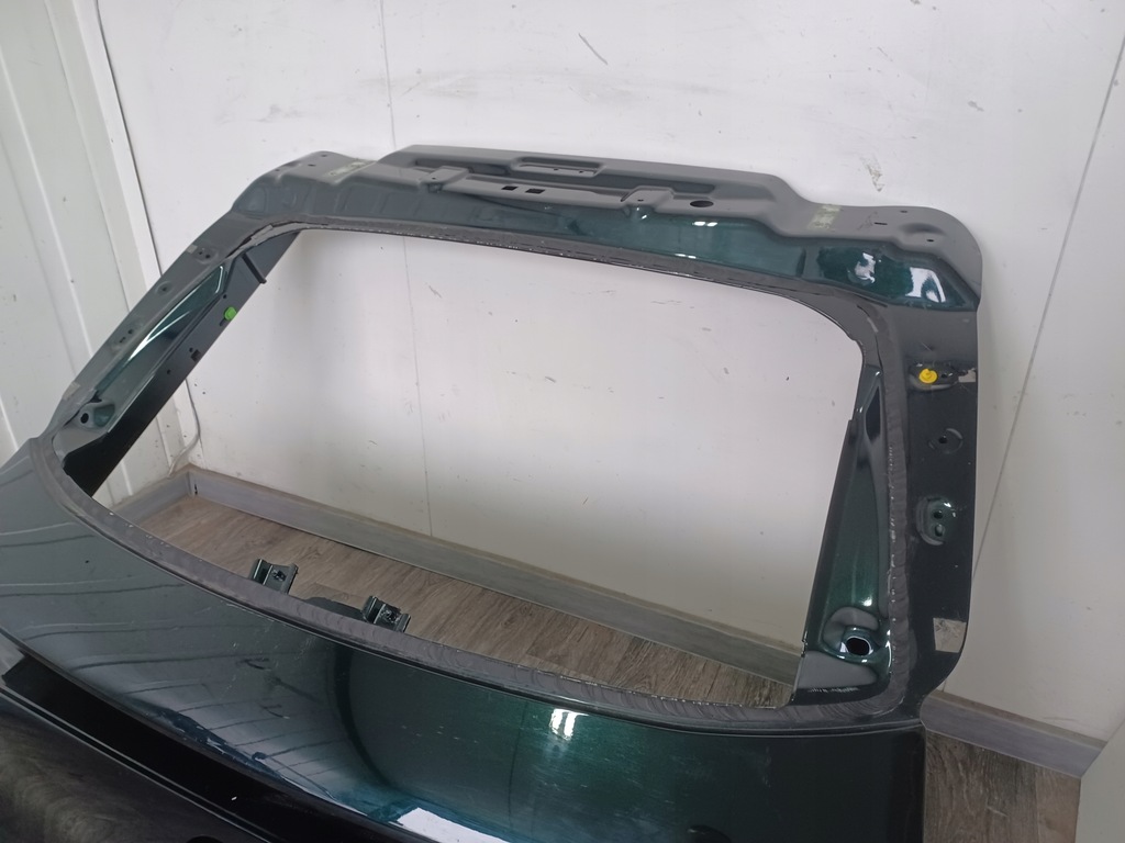 фото №6, Крышка багажника задняя задняя --- mercedes eqs w296 296 a296 ------ poznań