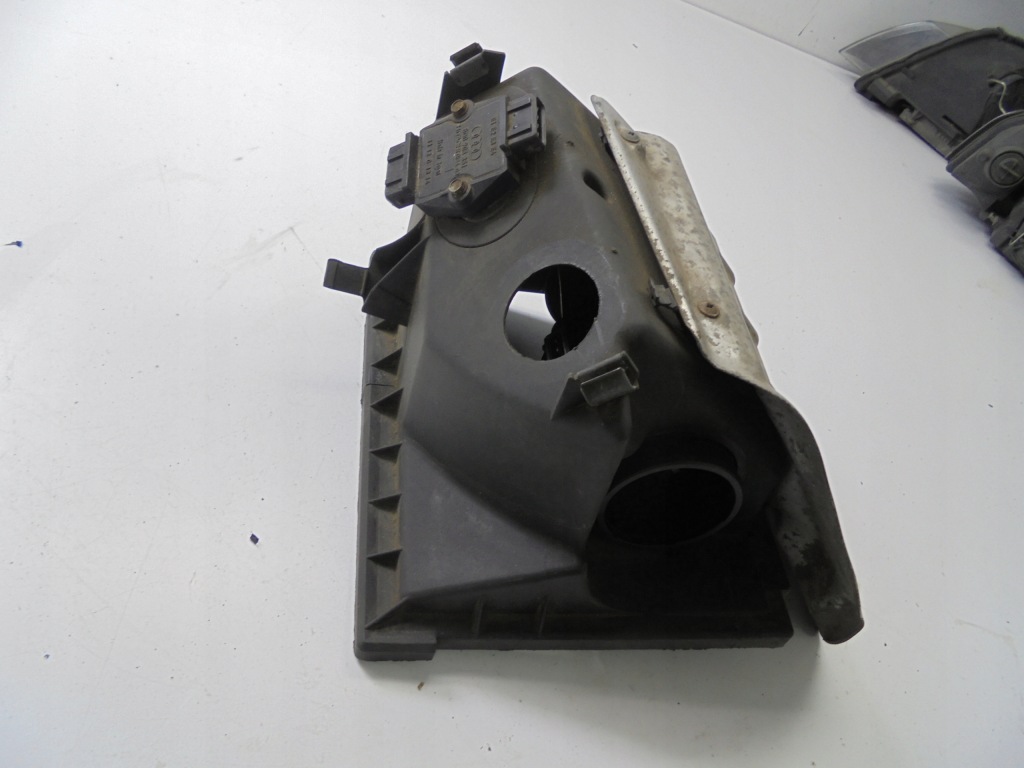 Купить Корпус фильтра расходомер audi a6 c5 1999 год