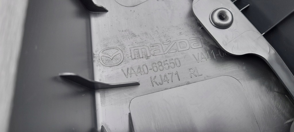 фото №8, Mazda cx50 23- обшивка двері лівий правий задня usa