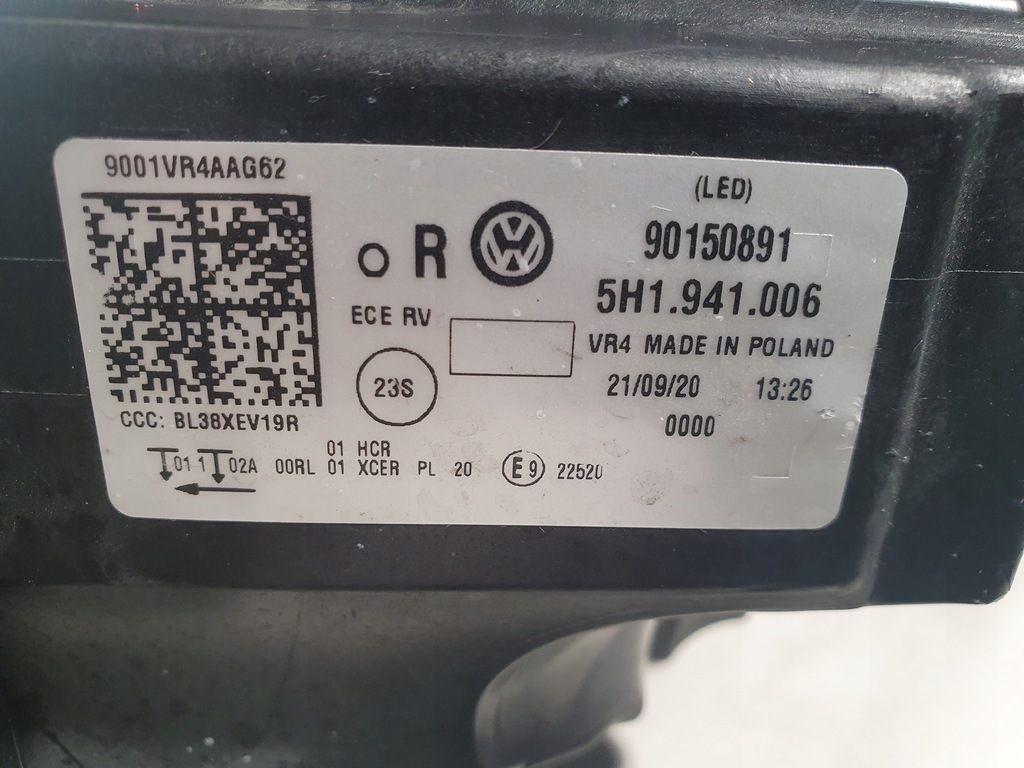 фото №10, Лампа правая перед full led vw golf viii 5h1941006