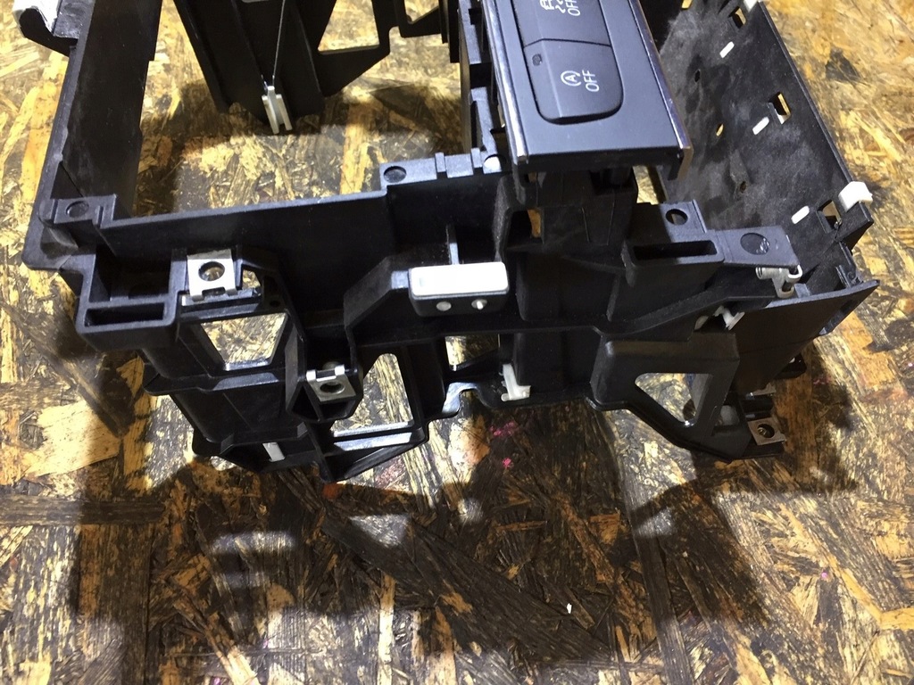 фото №8, Audi a3 8p lift рамка корзина радіо перемикачі 2din