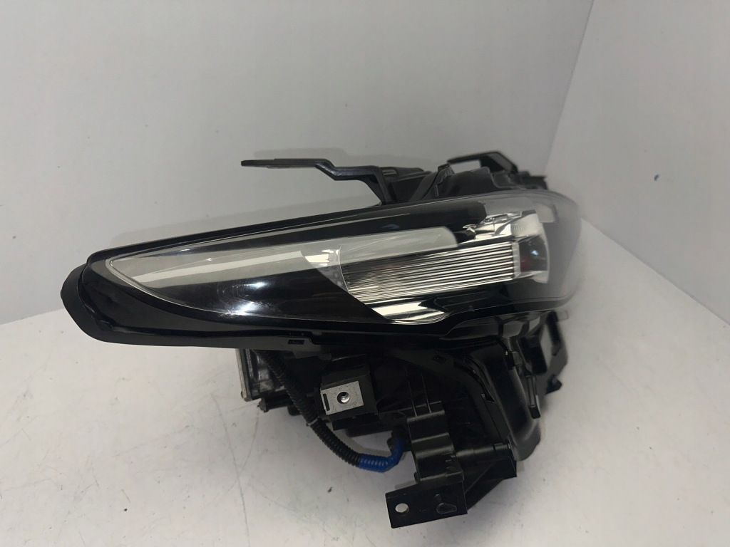 Mazda 3 3 фара full led правый  100-8n007 Оригинал