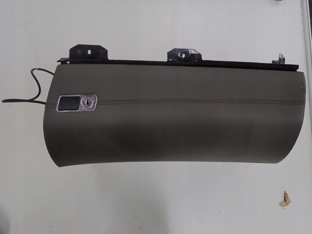 фото №1, Mercedes w221 s бардачок панели консоли пассажира