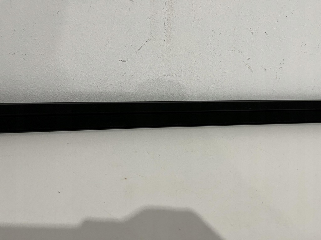 фото №8, Bmw 8 g14 молдинг уплотнитель стекло правый перед czarna 7456036