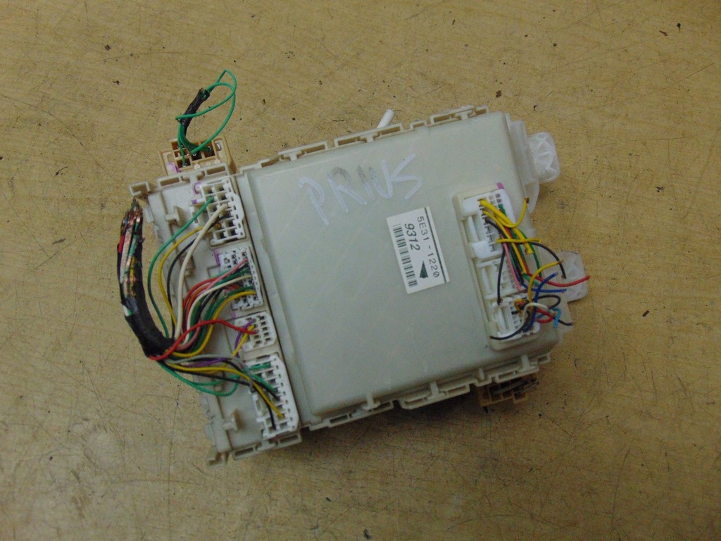 фото №5, Модуль bsi коробка предохранителей toyota prius ii hybrid 5e31-1220