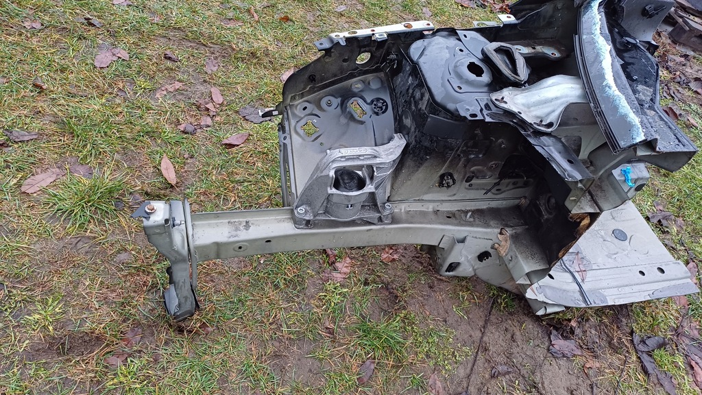 фото №4, Peugeot 308 t9 лонжерон права блок двигуна підкрилок