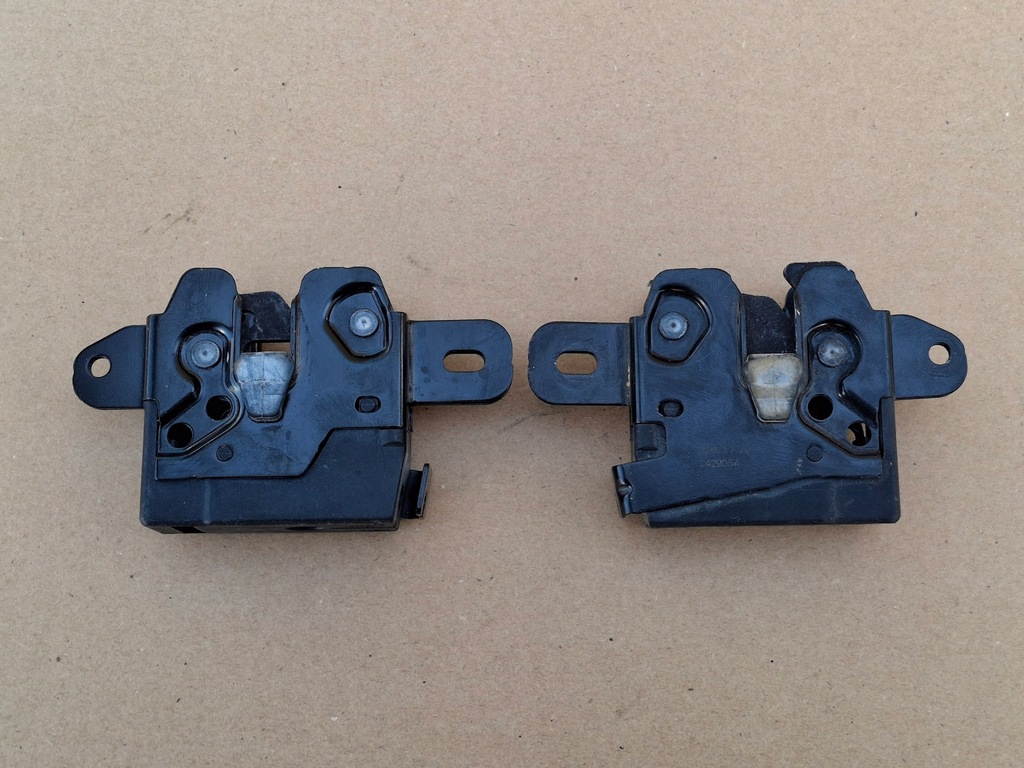 фото №3, Scania r s p g ngs замок капот решётка левый оригинал 2429538