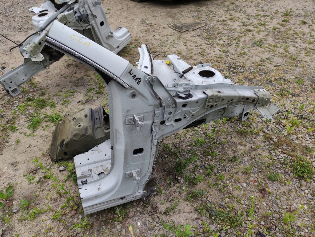 фото №1, Mercedes w118 cla четверть правая передняя блок двигателя