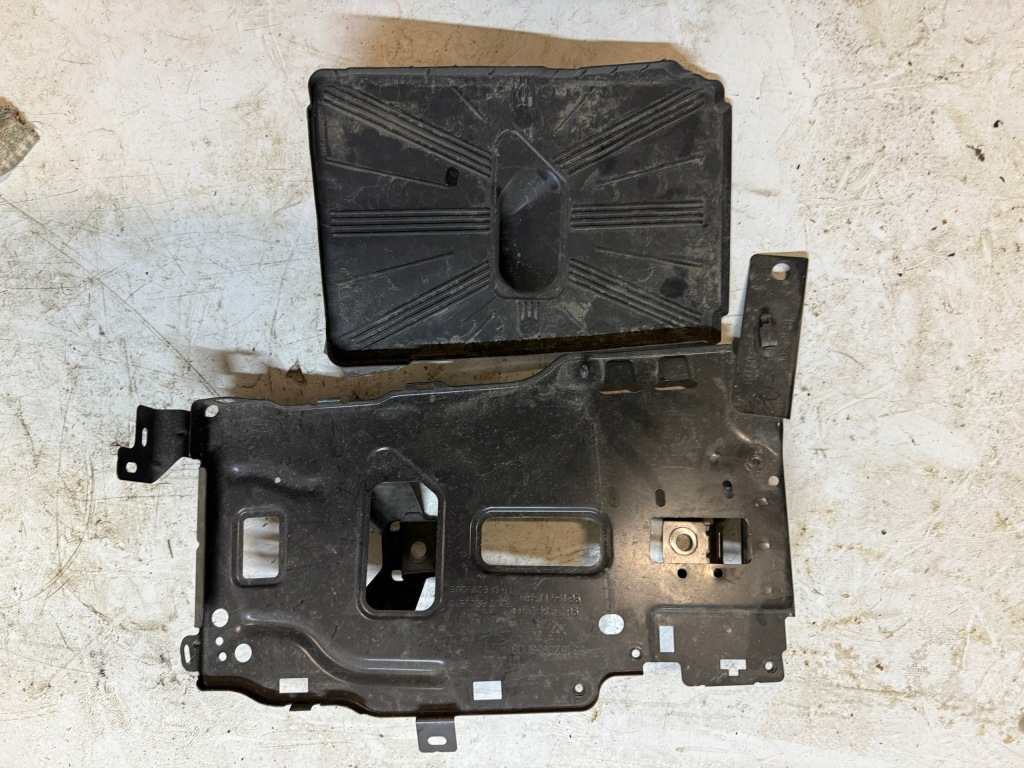 фото №1, Основа акумулятор citroen c5 aircross 9815288480 0ryginał комплект